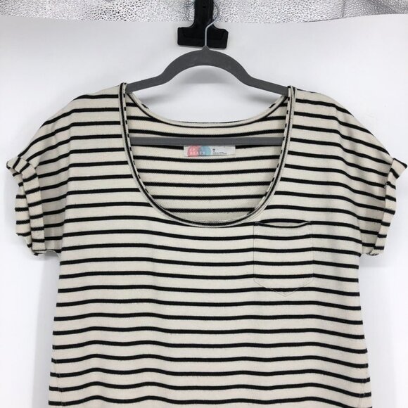 Free People Beach Striped ShortSleeve RoundNeck Top w Black Ruffle Peplum Hem XS - Picture 4 of 14